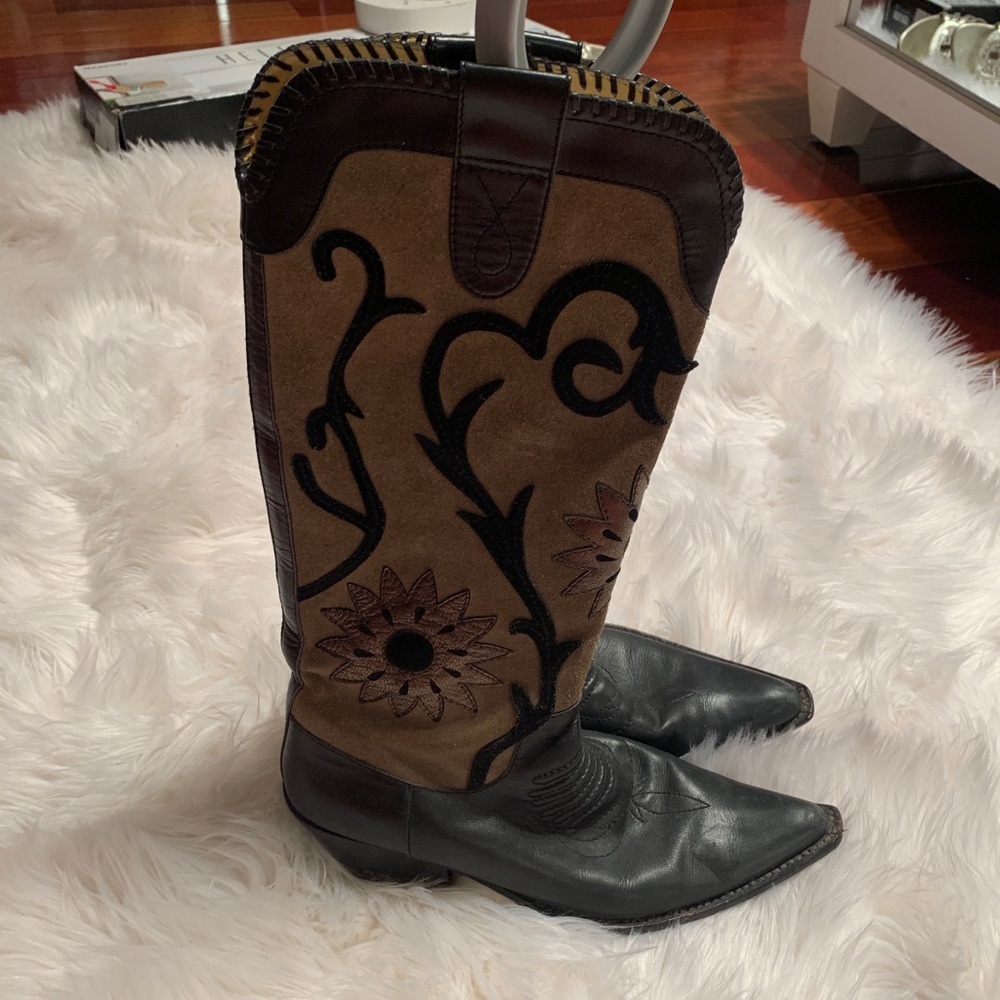 Boots 👢